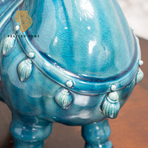 รูปปั้นม้าเซรามิกหลากสีสไตล์วินเทจ - ของตกแต่งเสริมฮวงจุ้ยเรียกทรัพย์สำหรับบ้านและสำนักงาน เหมาะสำหรับตกแต่ง ของขวัญงานแต่งงาน - Product Image 6