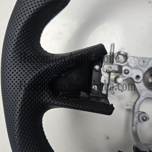 Nouveau produit en gros : Volant en cuir perforé en fibre de carbone pour Infiniti Q50 - Product Image 3