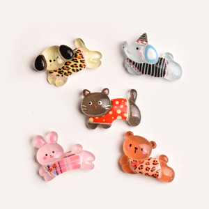 Cabujones de Resina con Animales de Dibujos Animados para Manualidades, Decoración de Joyería, Horquillas y Fundas de Teléfono - Product Image 1