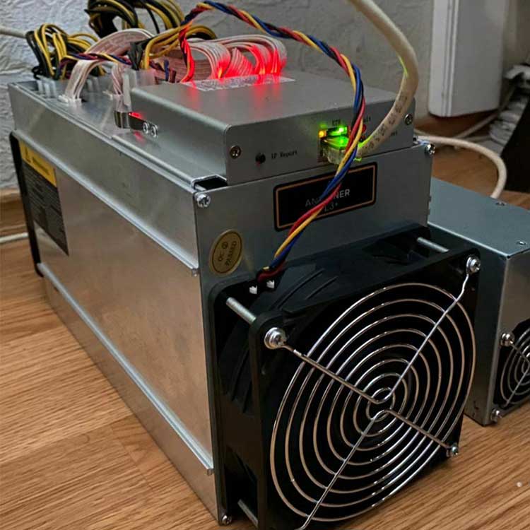 Antminer l7 9500 mh s