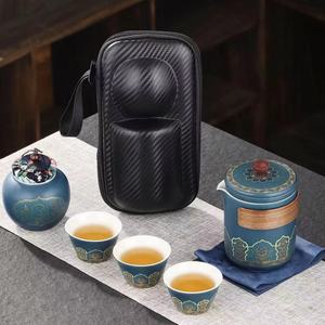 Service à thé portable en céramique avec théière et trois tasses, style classique, imprimé floral, pour voyage et usage extérieur - Product Image 1