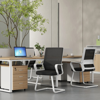 Chaise de salle de réunion visiteur en maille blanche ergonomique de luxe personnalisée pour bureau de direction