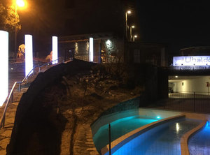 ไฟคอลัมน์ไร้สายกันน้ำ 6x15W RGBW 4in1 DMX512 IP65 สำหรับงานกลางแจ้ง ใช้แบตเตอรี่ เหมาะสำหรับดีเจ ดิสโก้ งานแต่งงาน คลับ อาคาร และเวที - Product Image 6