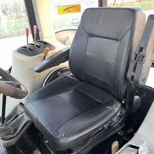 รถแทรกเตอร์มือสอง <span class=keywords><strong>Massey</strong></span> <span class=keywords><strong>Ferguson</strong></span> 1204 ขนาด 120 แรงม้า ขับเคลื่อน 4 ล้อ สำหรับงานเกษตรและการขนส่ง ราคาถูก - Product Image 5