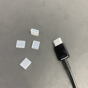 ฝาครอบกันฝุ่นแบบกันน้ำสำหรับสายดาต้า ป้องกันการสึกหรอ ปลั๊กชาร์จ USB Type-C  ตัดซิลิโคนตามสั่ง - Product Image 4