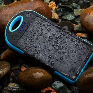 Nueva llegada 100% de carga completa por la luz Solar impermeable de banco de potencia 10000mah portátil cargador de teléfono <span class=keywords><strong>celular</strong></span> Solar para iphone X - Product Image 3