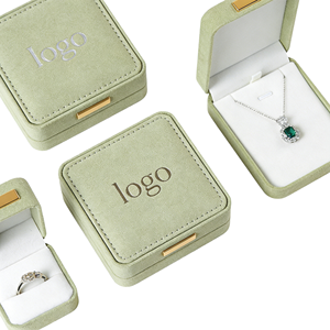 Boîte à bijoux de luxe en velours vert sauge avec design gaufré et coins arrondis, vente en gros, logo personnalisé, directement de l'usine - Product Image 2