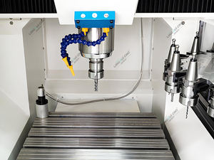 Mecanizado vertical con procesamiento de moldes en buenas condiciones Centro de mecanizado <span class=keywords><strong>CNC</strong></span> Máquina herramienta a la venta Fresadora <span class=keywords><strong>cnc</strong></span> - Product Image 5