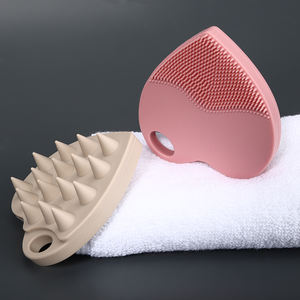 แปรงซิลิโคนสำหรับนวดหนังศีรษะทำให้<span class=keywords><strong>ผม</strong></span>เติบโต<span class=keywords><strong>แชมพู</strong></span>ที่ขัดหนังศีรษะเปียกแห้งใช้ได้กับผมทุกประเภทโลโก้ตามสั่ง - Product Image 5