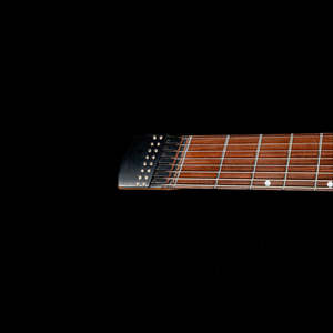 Guitarra Eléctrica Eart Guitars GW-8F de <span class=keywords><strong>8</strong></span> Cuerdas, sin Cabeza, Multiescala, de Caoba Tostada, 26.25 Pulgadas - Product Image 6