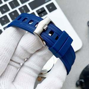 Reloj Mecánico Automático de Buceo Clásico Personalizado de Alta Calidad con Esquema de Color Azul y Blanco, Elegante y Versátil - Product Image 6