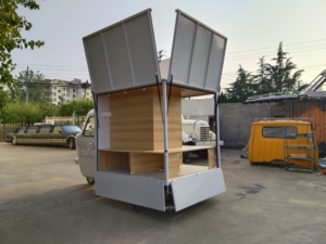 Camion de restauration électrique Piaggio Ape, café, hot-dogs, glaces, remorque alimentaire avec cuisine complète - Product Image 3