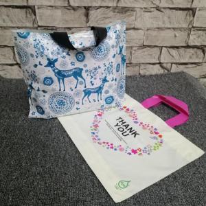 China printing factory biodegradable clothing store customize tote shopping plastic bag