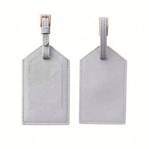 Porta Tarjetas de Cuero con Efecto Dorado, Nuevo y Moderno, Personalizado, Porta Pasaportes y Etiqueta para Equipaje - Product Image 2