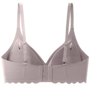 ODM Nouveau Vente en Gros de soutien-gorge pour femmes col en V soutien-gorge mince invisible soutien souple Push up rembourré sans fil Bralette - Product Image 6