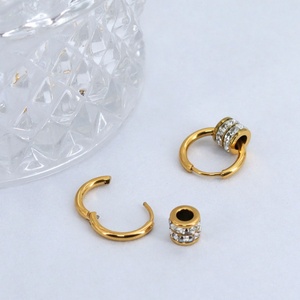 ต่างหูสแตนเลสสตีลกันน้ำ ชุบทอง 14k 18k PVD แบบคลาสสิก ประดับเพชรซิร์คอน แฟชั่นสำหรับผู้หญิง - Product Image 2