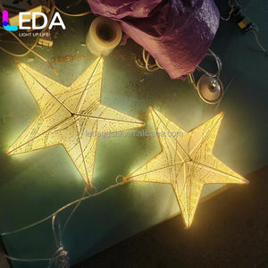 LEDA Nouvelle Décoration de Plafond pour Noël, Étoiles Lumineuses LED Suspendues pour Mariages, Hôtels et Fêtes - Product Image 1