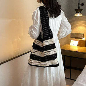 Bolso de hombro de poliéster impermeable con diseño geométrico calado artístico, estilo bohemio, tejido de malla hueca, venta al por mayor - Product Image 1