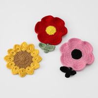 Sous-verre en forme de fleur Amigurumi fait main, décoration de table minimaliste et chaleureuse, cadeau pour la maison et le café