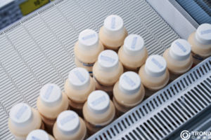 Innovatives automatisches Schwerkraft-Vorschub regal Roller Glide Sliding Refrigerator-Regals ystem für Anzeige und Lagerung - Product Image 5