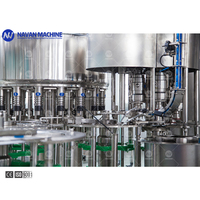 Ligne de production automatique de machines de mise en bouteille d'eau minérale en plastique pour animaux de compagnie / Machine de remplissage d'eau en bouteille