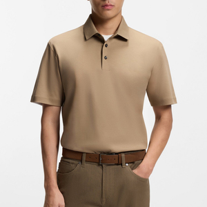 Polo Casual para Hombre, Diseñado para un Movimiento Fácil, con una Forma Equilibrada y un Estilo Cómodo para el Día a Día - Product Image 1