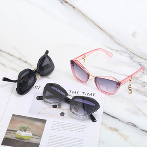 <span class=keywords><strong>Lunettes</strong></span> de soleil <span class=keywords><strong>tendance</strong></span> Partagas, design personnalisé, logo, style œil de chat avec chaîne, protection UV400, pour femmes. - Product Image 5