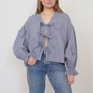 2024 del canale Casual Y2K da donna graziosa e ampia <span class=keywords><strong>con</strong></span> fiocco a forma di cuore sulle camicette a maniche lunghe sul davanti - Product Image 2