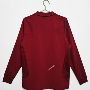 Vente en gros d'uniformes de football thaïlandais personnalisés de haute qualité, version classique rétro, manches courtes, respirants, chemises d'été 100% - Product Image 3