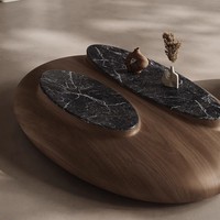 Table à thé de forme irrégulière, style Wabi Sabi, design de designer, style galet, avec une touche de luxe et une esthétique minimaliste, table à thé et à café