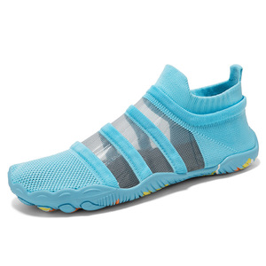 Zapatos de agua a la moda para hombre y mujer, zapatillas de playa de secado rápido, zapatos para caminar por el río, zapatos ligeros para nadar, bucear y Yoga - Product Image 1