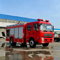 Nouveau camion de pompiers à mousse Diesel 8000L, transmission manuelle, moteur Cummins 210HP, cabine Dongfeng D913 pour utilisation combinée eau et mousse