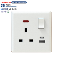 Prise murale électrique OEM en gros, boîtier blanc en PC, charge rapide USB Type C, prise commutée 13A