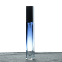 Vente en gros Réutilisable 5ml 10ml 15ml Dégradé Bule Parfum Vaporisateur Carré Verre Pulvérisateur Bouteilles Vides avec Couvercle Carré