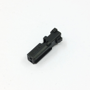 Boîtier de connecteur automobile 2302450-1, 2 positions, femelle, fil-fil, pas de 1,8 mm, coque de connecteur pour montage sur câble - Product Image 3