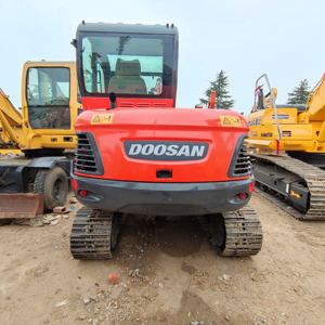 Pelle sur chenilles Doosan DX 60 d'occasion à vendre à Shanghai En bon état avec composants centraux Moteur Pompe - Product Image 1