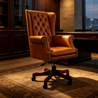 Fauteuil de direction en cuir pleine fleur de style américain, accoudoirs, structure en bois, poignées classiques, finition vieillie, réglable en hauteur