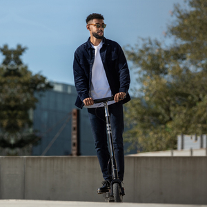 Trottinette Électrique Pliable Premium à Grande Vitesse, Autonomie de 40 km, Roues de 9 Pouces, 36V, Modèle J03, Stock UE, Puissante, Taille L - Product Image 1