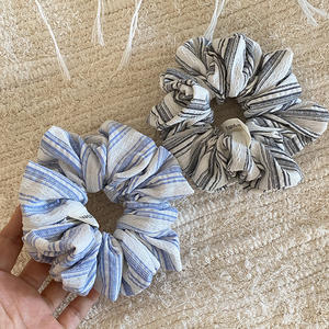 ยางรัดผมลายทางสีฟ้าสไตล์ฝรั่งเศสแบบเกาหลีสำหรับผู้หญิง - Product Image 2