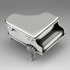Boîte à <span class=keywords><strong>musique</strong></span> de <span class=keywords><strong>piano</strong></span> à queue de style européen Boîte à huit tons en métal Château dans le ciel Cadeau créatif - Product Image 2
