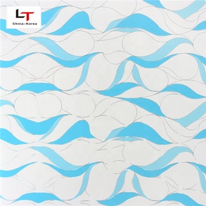 LT Plaque de plâtre en vinyle 60x60 Feuille d'aluminium de haute qualité pour le dos <span class=keywords><strong>Film</strong></span> laminé en PVC pour les carreaux de plafond en gypse décoration intérieure - Product Image 3