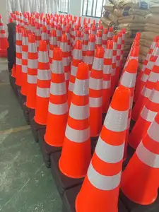 Il cono di sicurezza in Pvc piatto per il traffico stradale arancione fluorescente da 36 pollici 90cm vende bene