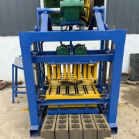 Machine à fabriquer des blocs 5000 KAIDONG QT4-40 semi-automatique pour blocs creux, briques de ciment avec pompe