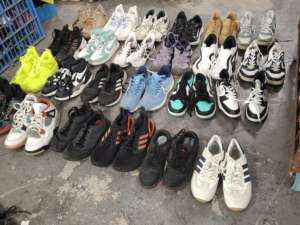 Ballots de chaussures de qualité mixte de marques premium, vêtements usagés - Ballots de chaussures et de vêtements - Product Image 3