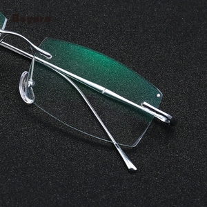 Boyarn Petit Rectangle Polygone Diamant Alliage de Titane Sans Monture <span class=keywords><strong>Photogray</strong></span> Antireflet <span class=keywords><strong>Lunette</strong></span> Photochromique Montures de Titane Lunettes - Product Image 5