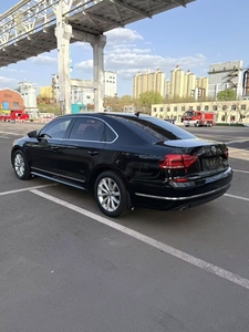Volkswagen <span class=keywords><strong>Passat</strong></span> <span class=keywords><strong>2017</strong></span> con Guida a Sinistra, 1.8TSI 330TSI Edizione Premium, Trasmissione Automatica, Senza Incidenti - Product Image 6