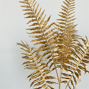 Rama de hojas doradas con 5 tenedores para decoración de boda, flores doradas, estilo de boda - Product Image 5