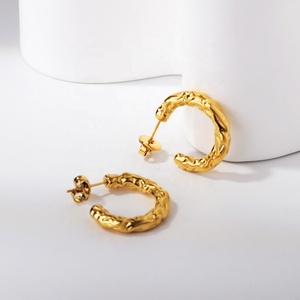 Pendientes de Moda al por Mayor, Chapados en Oro de 18K, Joyería de Moda, Acero Inoxidable, Pendientes de Aro en Forma de Cráter de Meteorito para Mujer - Product Image 6