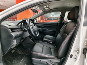 Voiture de ville fiable d'occasion, côté gauche, R16, <span class=keywords><strong>2017</strong></span>, pour Vitz/<span class=keywords><strong>Yaris</strong></span> 1.5 GL-i, automatique, Euro V, faible consommation de carburant, entretien réduit, usage quotidien - Product Image 6