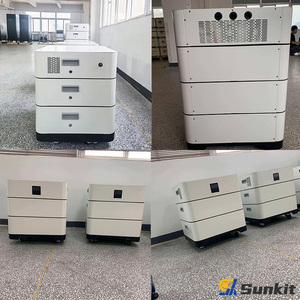 แบตเตอรี่ลิเธียมแบบเรียงซ้อนคุณภาพสูง SUNKIT 10kWh พร้อมจอ LCD ขายส่งจากโรงงาน อายุการใช้งานมากกว่า 8000 รอบการใช้งาน - Product Image 4